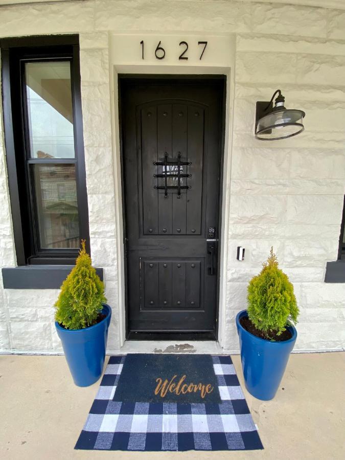 Newly Renovated Victorian Gem Perfect Space For Family Vacations! Pittsburgh Exterior photo