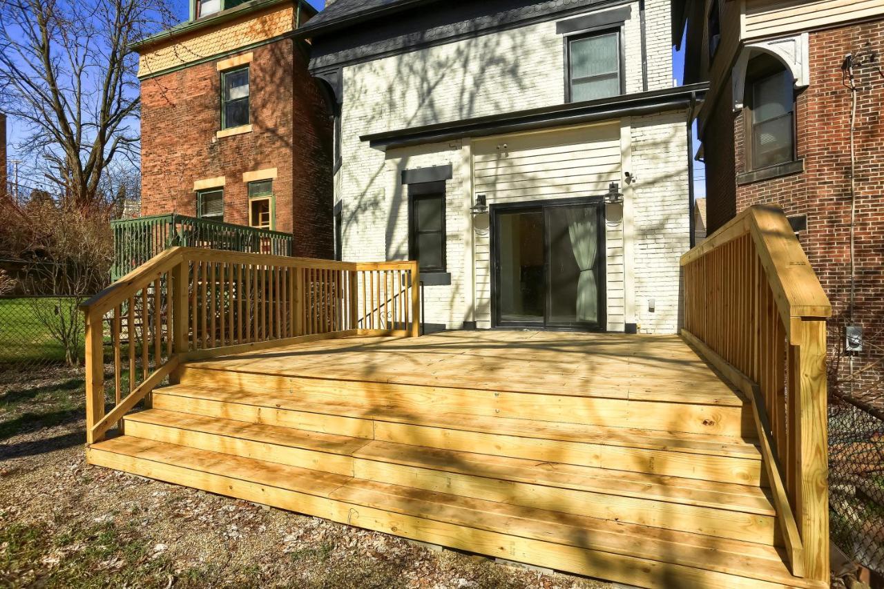 Newly Renovated Victorian Gem Perfect Space For Family Vacations! Pittsburgh Exterior photo