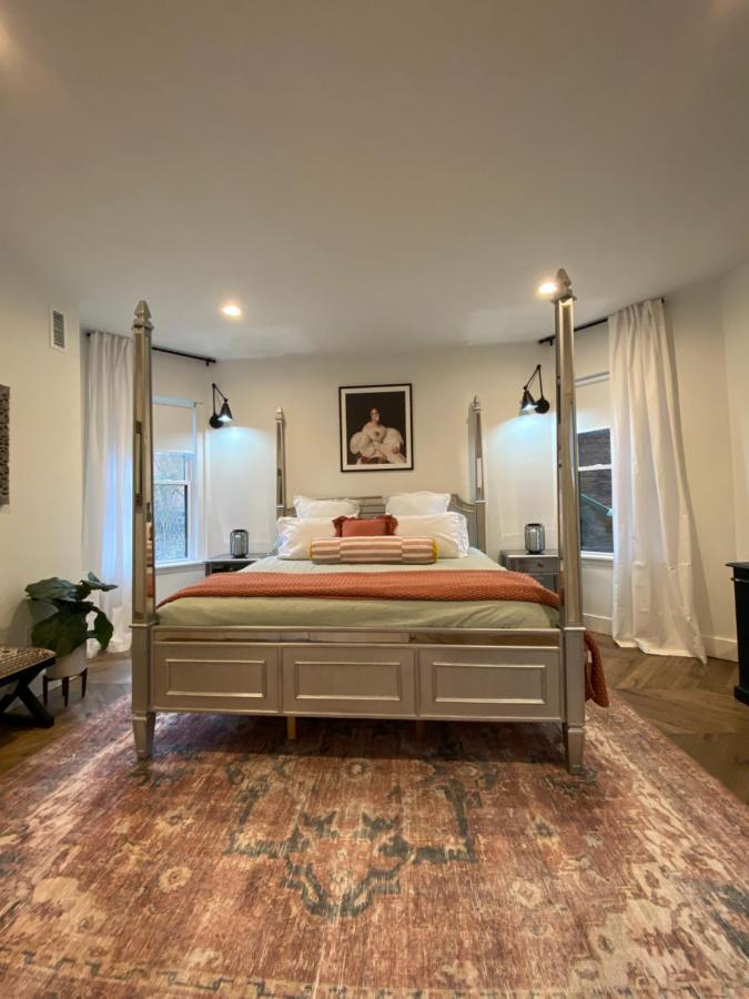 Newly Renovated Victorian Gem Perfect Space For Family Vacations! Pittsburgh Exterior photo